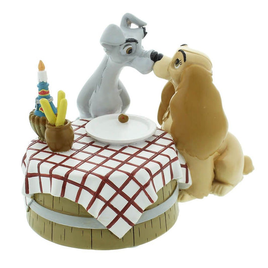 DISNEY FIGURINE LADY & THE TRAMP AT PICNIC TABLE LOVE