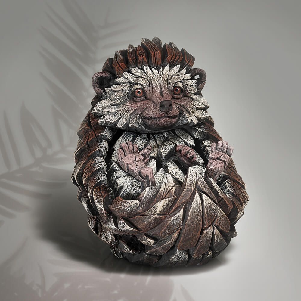 EDGE SCULPTURE HEDGEHOG FIGURE