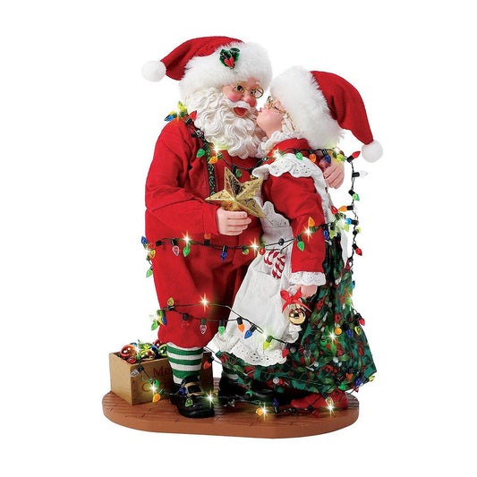 DEPARTMENT 56 POSSIBLE DREAMS CHRISTMAS SANTA WITH MRS CLAUS WRAPPED IN LIGHTS SHINING STAR