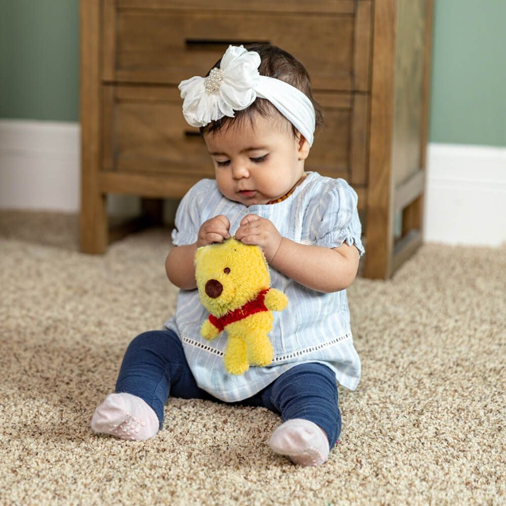 DISNEY BABY PLUSH CUTEEZE WINNIE THE POOH 13CM