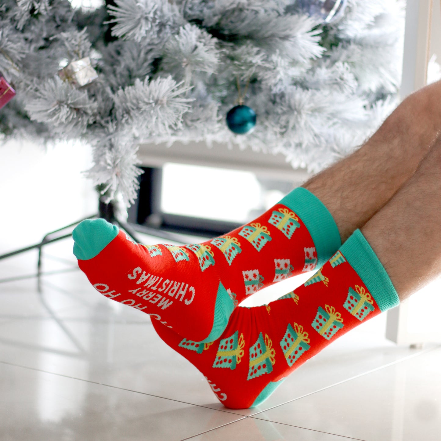 CHRISTMAS SOCKS PRESENTS DESIGN