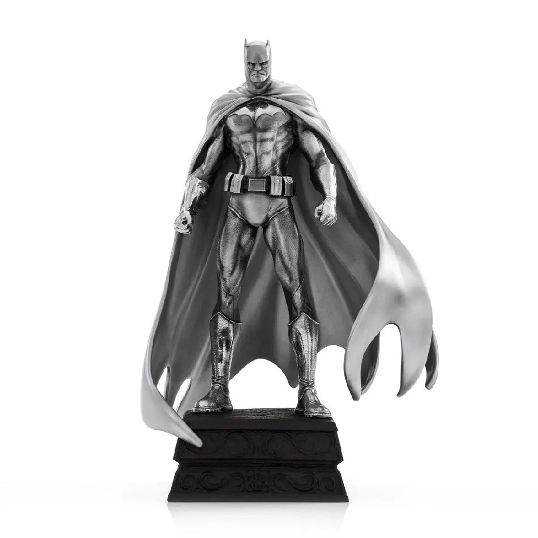 DC BY ROYAL SELANGOR FIGURINE BATMAN RESOLUTE PEWTER 19CM