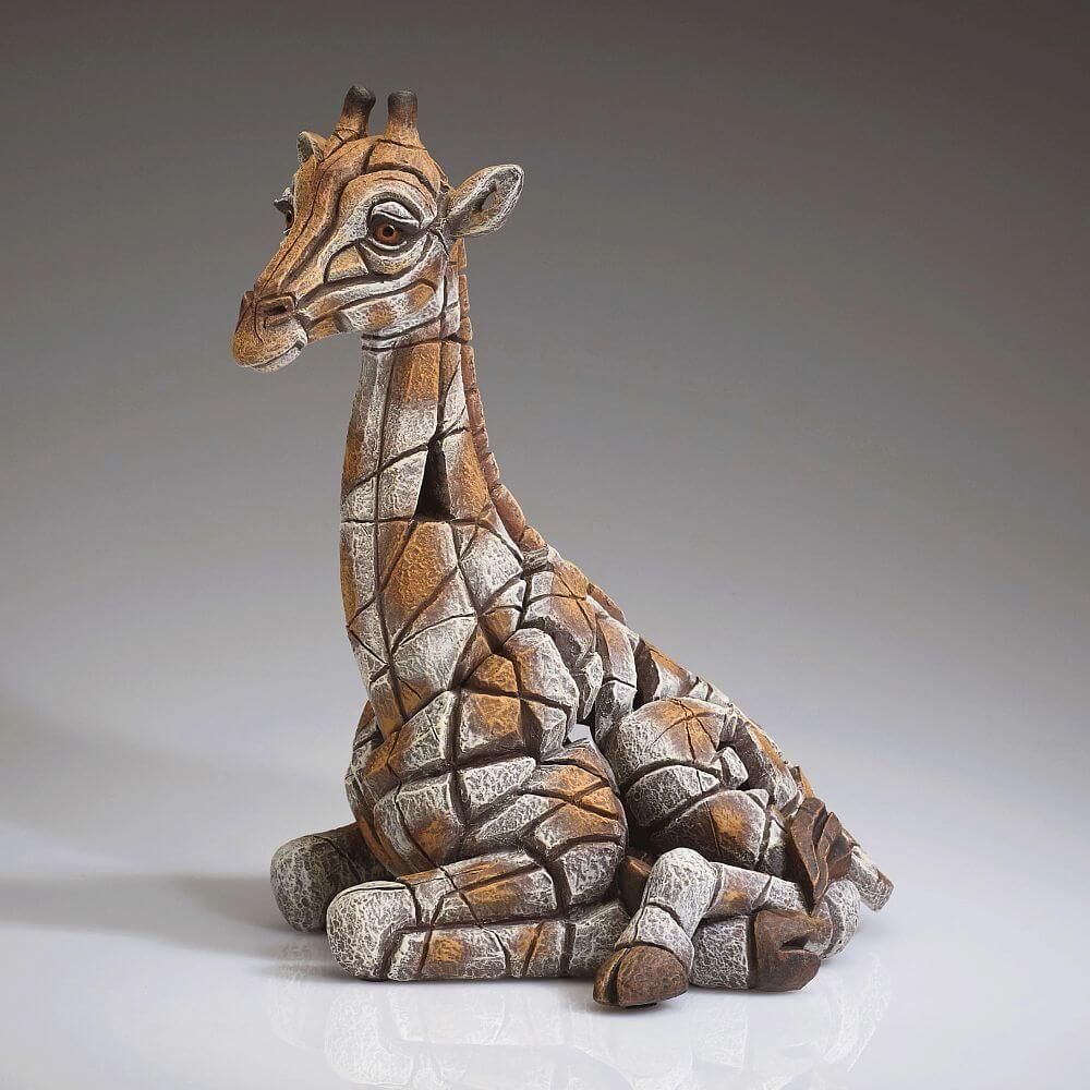 EDGE SCULPTURE GIRAFFE CALF FIGURE