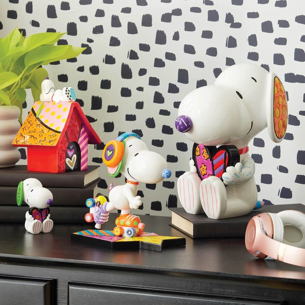 Peanuts By Britto Snoopy Heart Mini Figurine