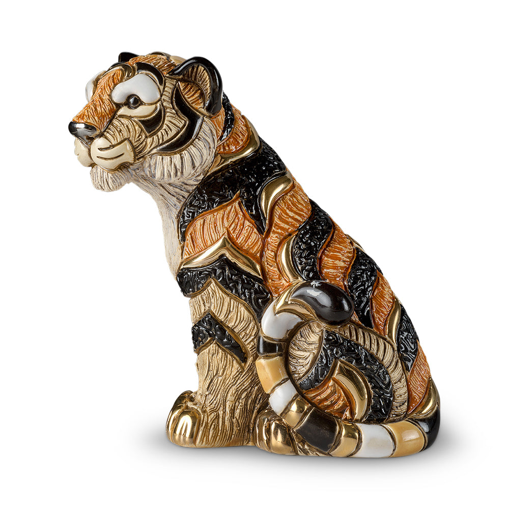 RINCONADA DE ROSA TIGER SITTING