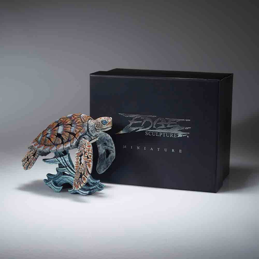 EDGE SCULPTURE MINIATURE SEA TURTLE