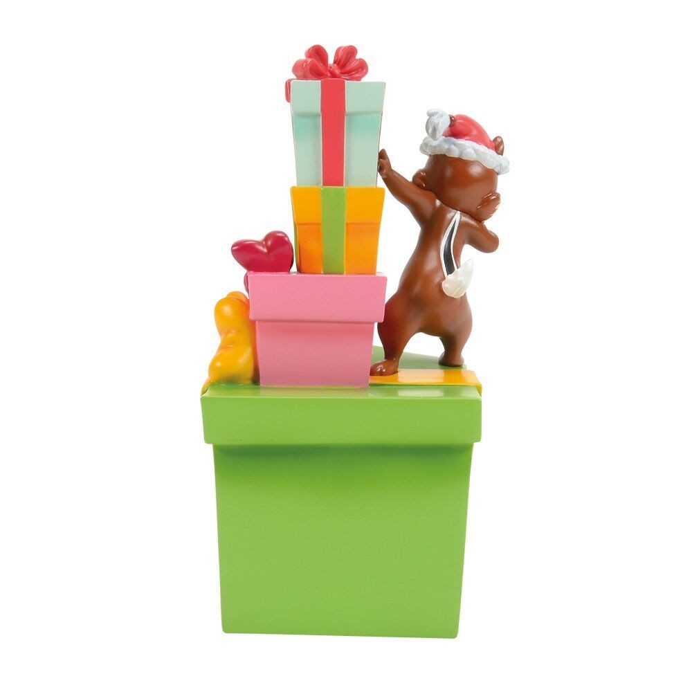 Disney Showcase Christmas Chip 'N' Dale With Gifts