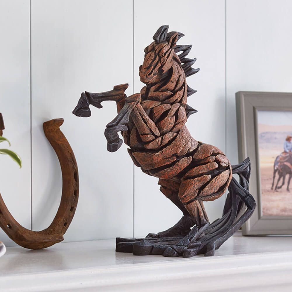 EDGE SCULPTURE HORSE FIGURE
