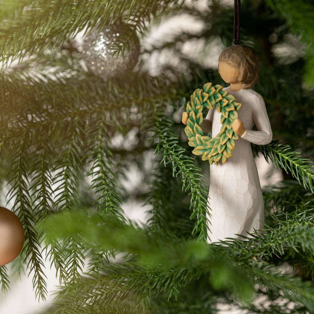 WILLOW TREE - MAGNOLIA HANGING ORNAMENT