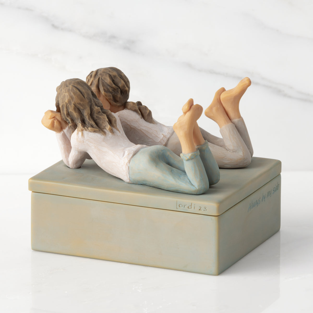 WILLOW TREE - FRIENDS FOREVER KEEPSAKE BOX