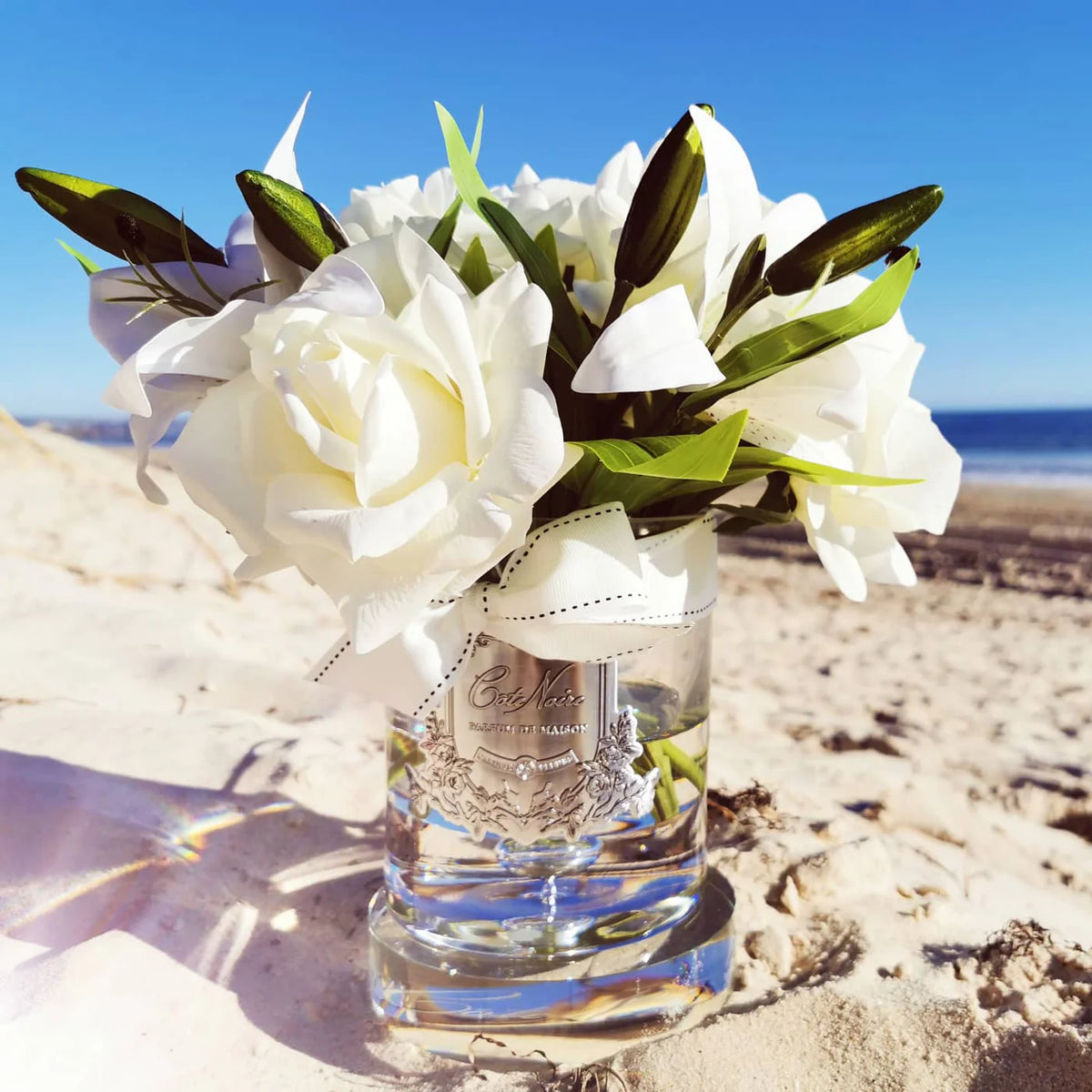 Cote Noire Luxury Roses & Lilies White