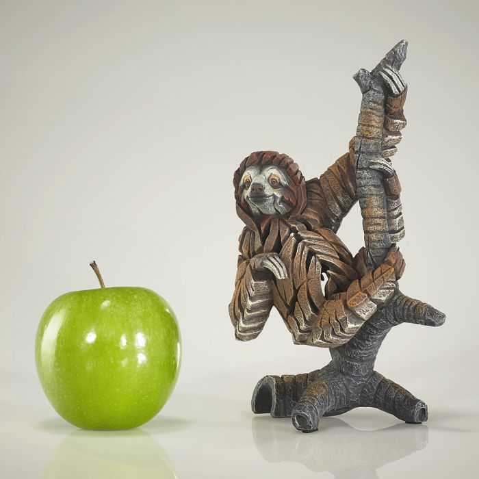 EDGE SCULPTURE MINIATURE SLOTH
