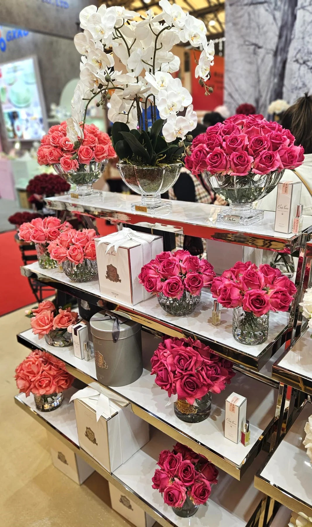 Cote Noire Luxury Centrepiece 37 Rose Buds Magenta with Silver Badge