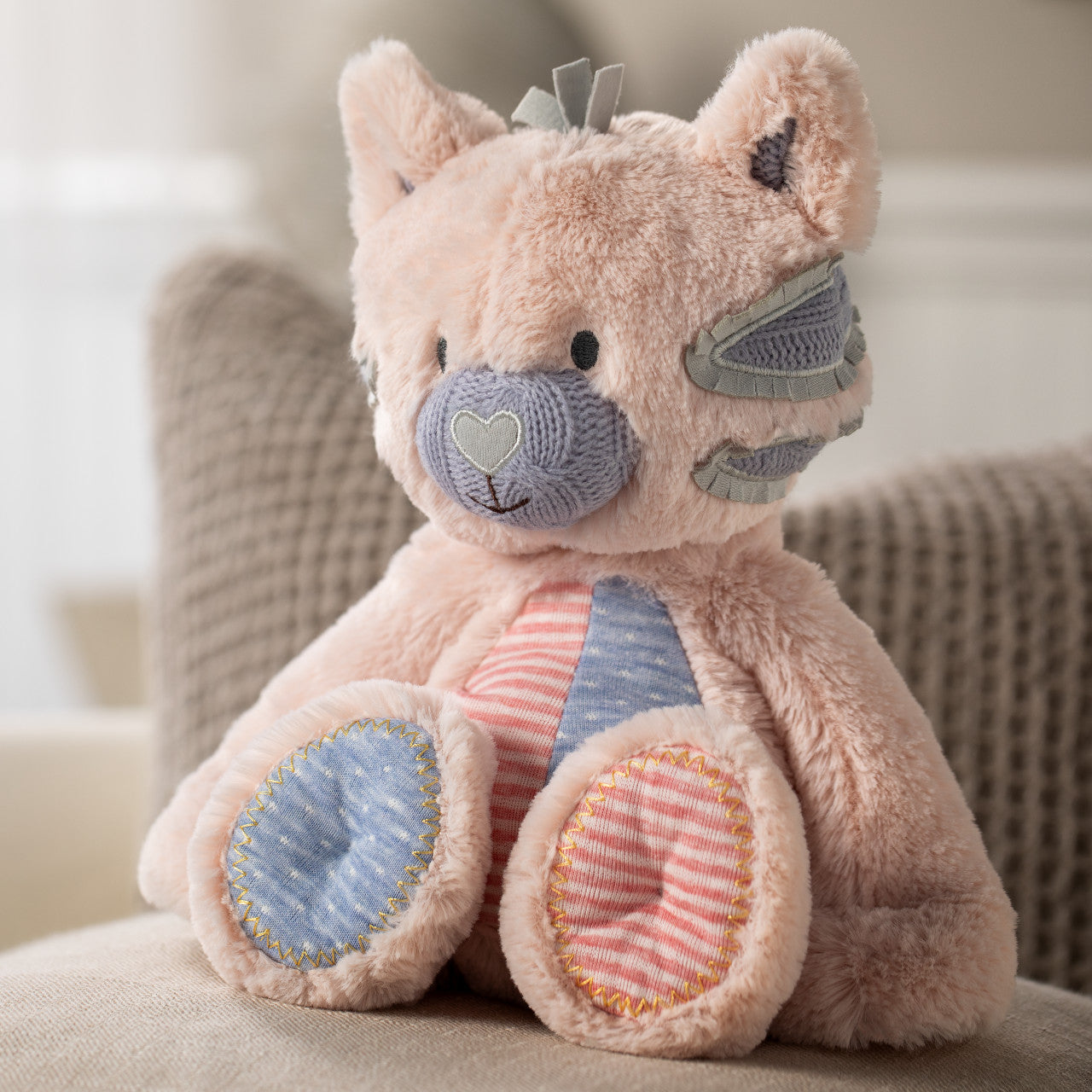 DEMDACO ODDBALL PLUSH KITTY 33CM