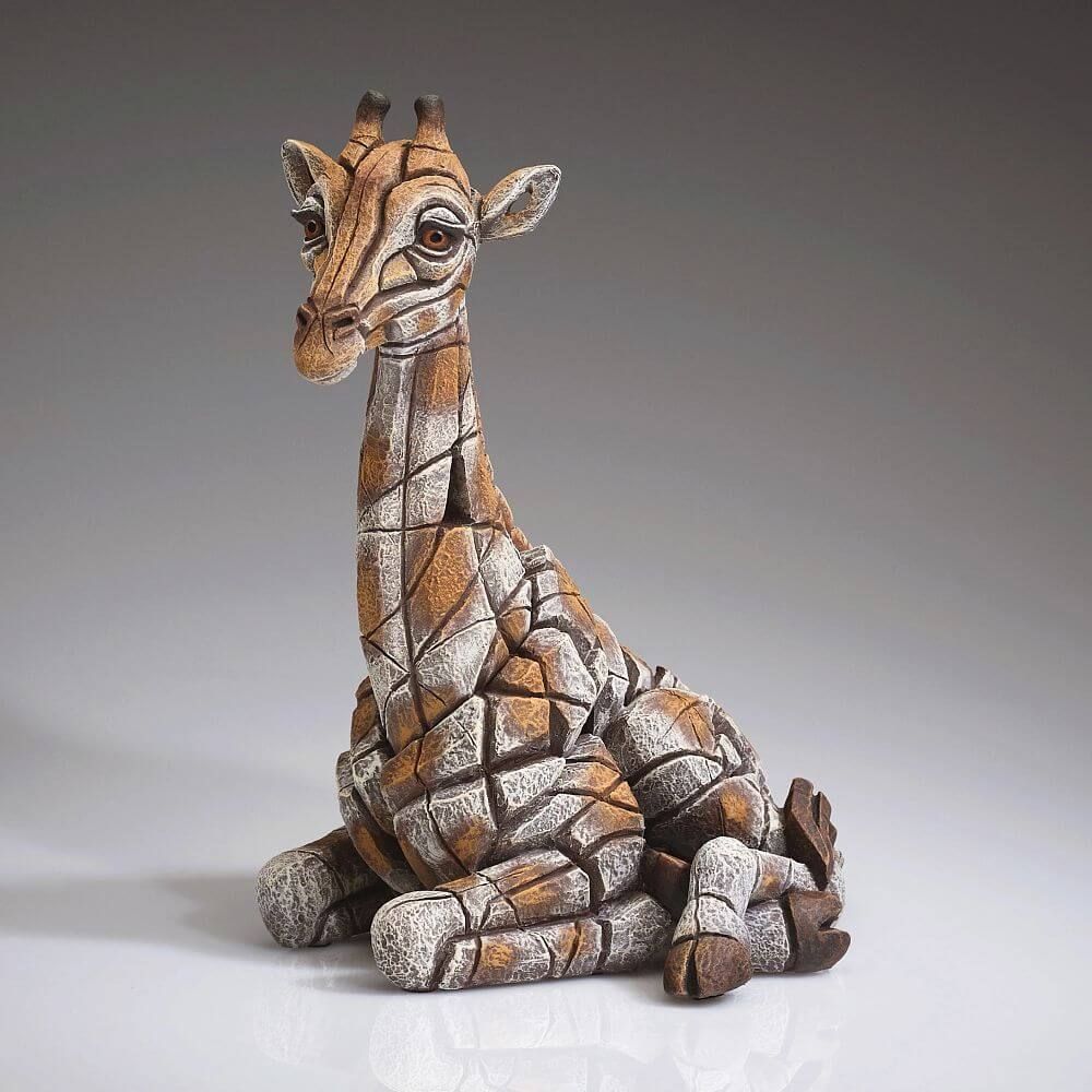 EDGE SCULPTURE GIRAFFE CALF FIGURE