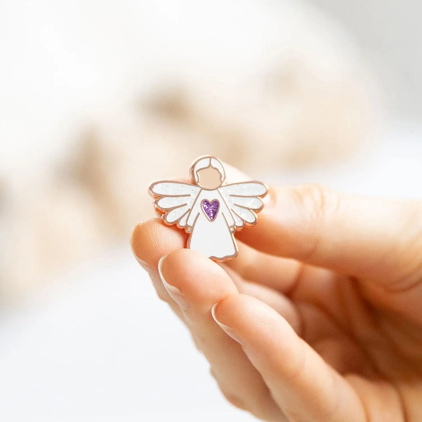 Keepsake Pin Angel Of Prayer