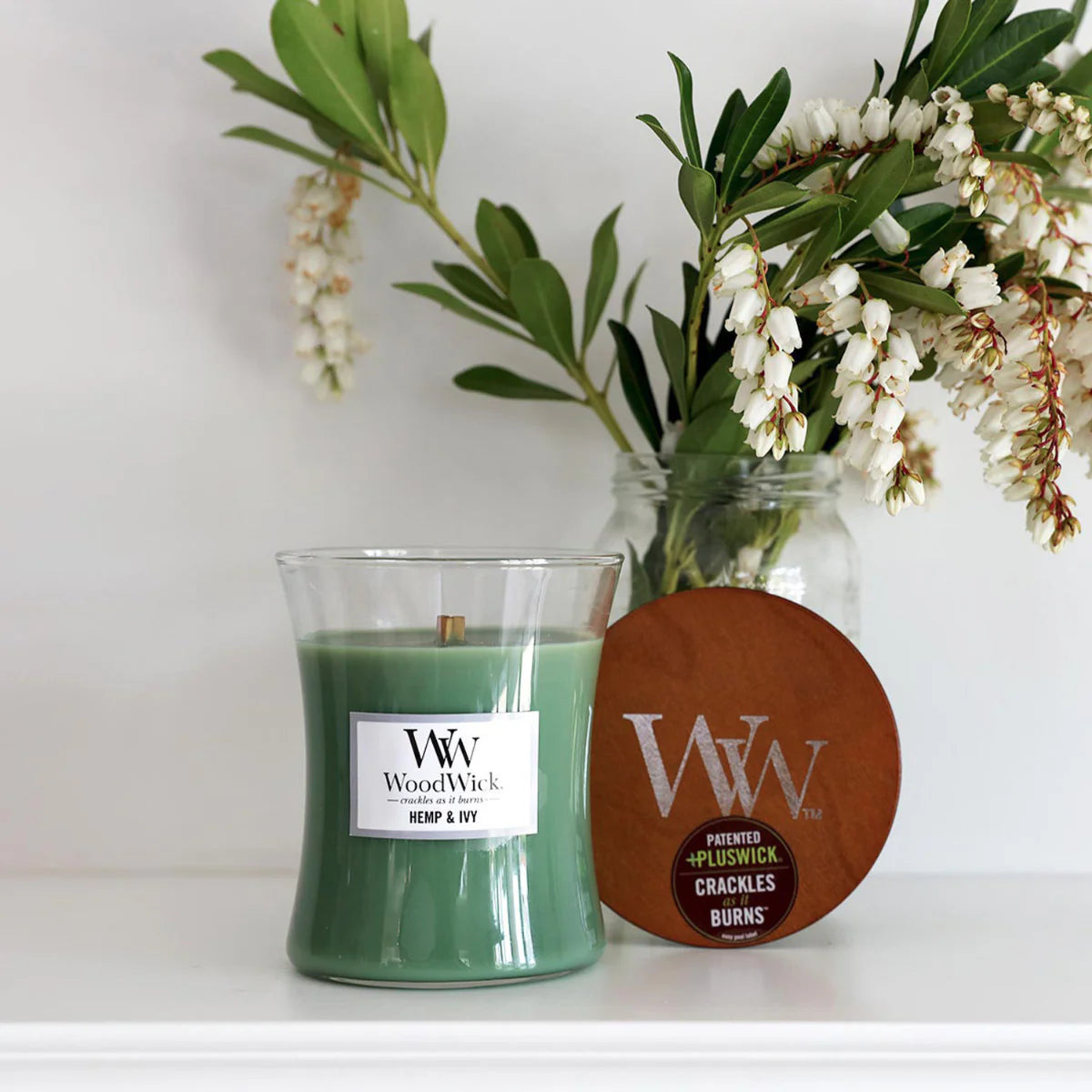 Woodwick Candle Medium Hemp & Ivy