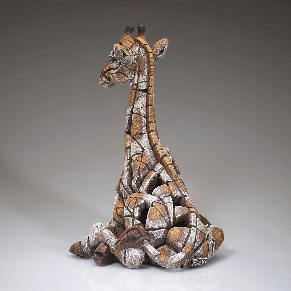 EDGE SCULPTURE GIRAFFE CALF FIGURE