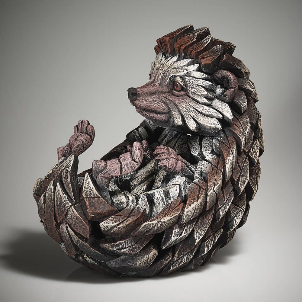 EDGE SCULPTURE HEDGEHOG FIGURE