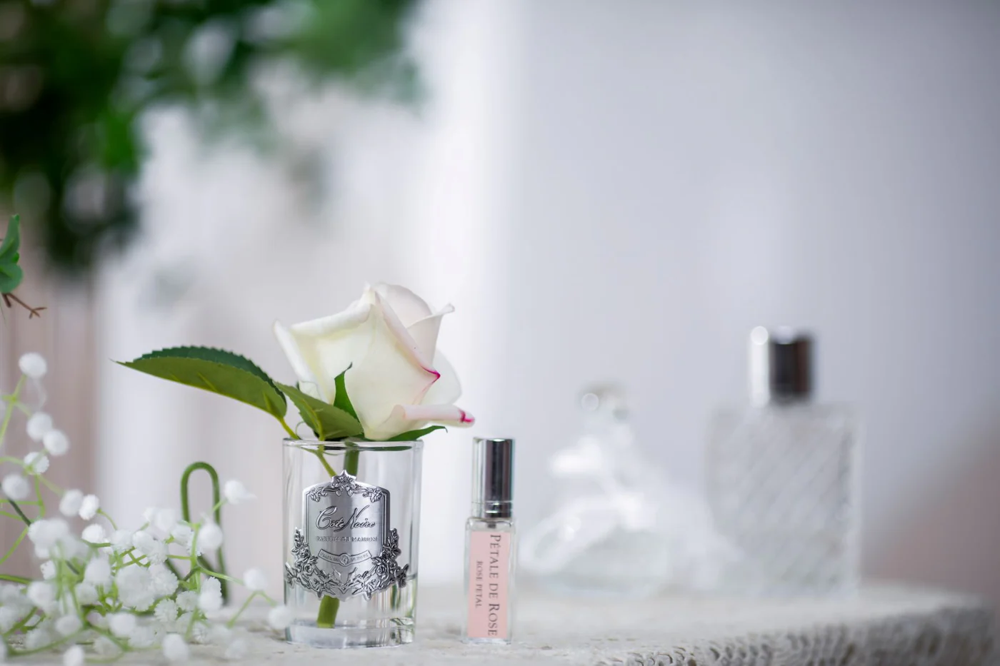 Cote Noire Rose Bud Perfumed Natural Touch Pink Blush In Clear Glass With Silver Crest