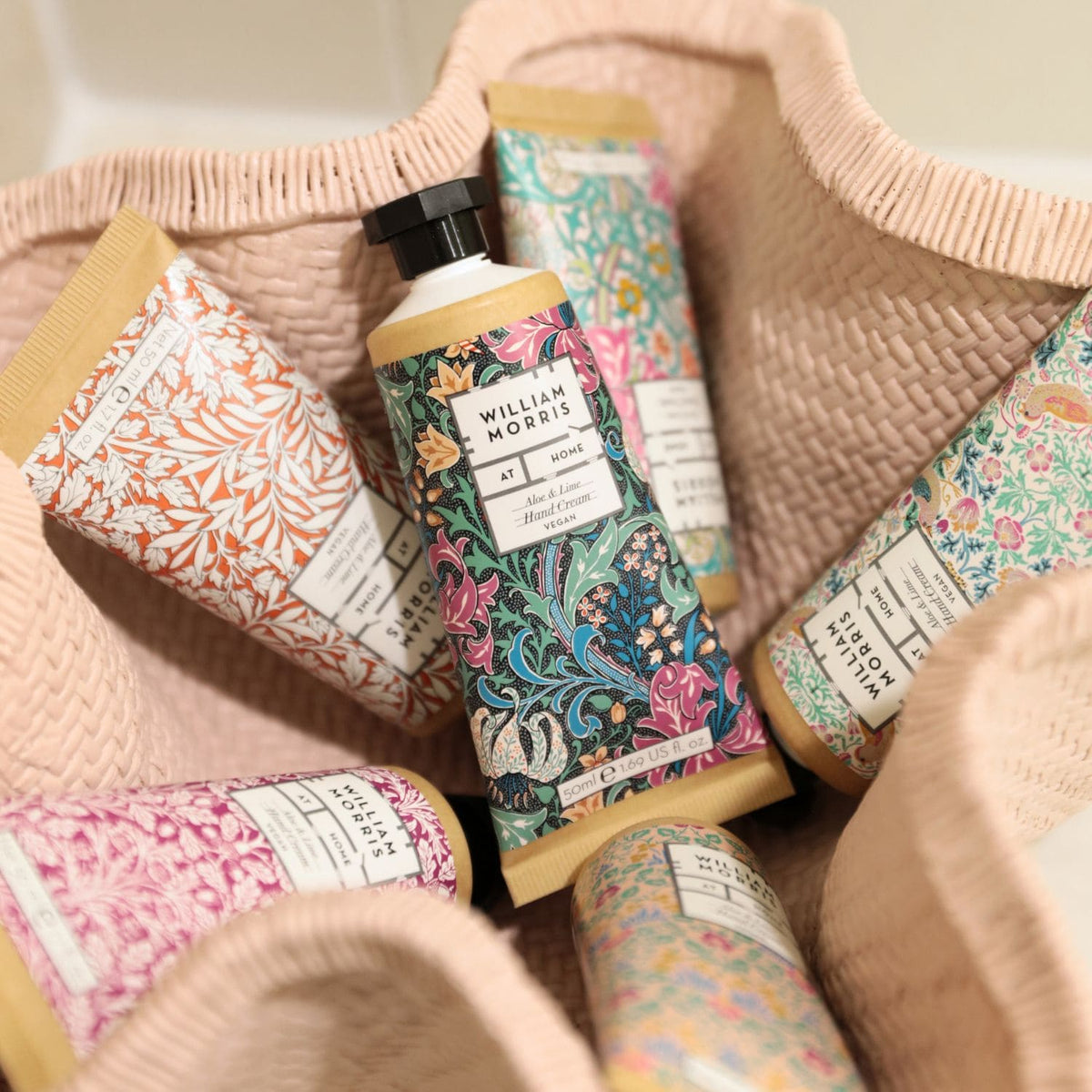 William Morris at Home Aloe & Lime Hand Cream Golden Lily Dark